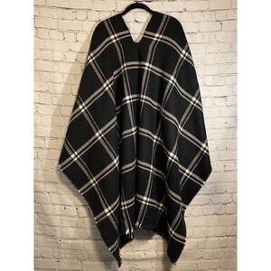Old Navy Wrap/Cape One Size Black and White Plaid NWT